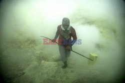 The sulfur mine near the Kawah Ijen volcano