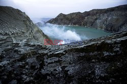 The sulfur mine near the Kawah Ijen volcano