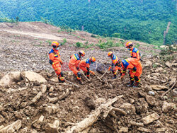 Rescue work after the landslide in Qingyang Village