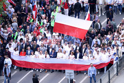 Organizowany przez Platforme Obywatelska "Wielki Marsz Patriotow"