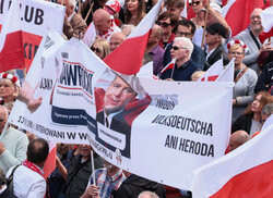Organizowany przez Prawo i Sprawiedliwosc Marsz za Polska